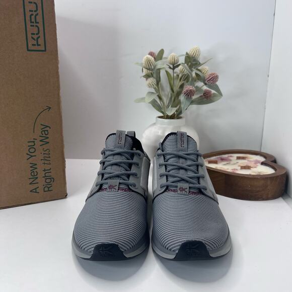 Athletic_Shoes